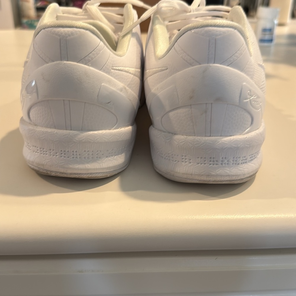 Nike Kobe 8 Proto Halo - Picture 3 of 6